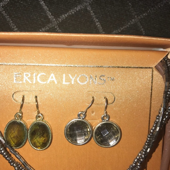 🔥Necklace/earring twin set by Erica Lyons - Picture 5 of 6